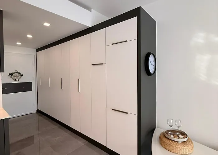 Courtyard Long شقة