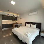 דירה Courtyard Long