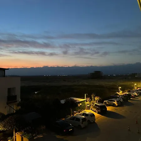 Courtyard Long Apartman