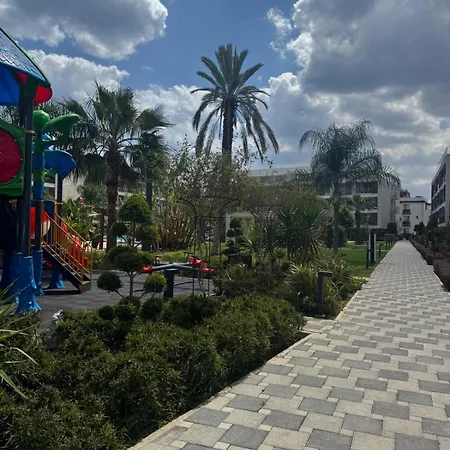 Courtyard Long Apartamento *