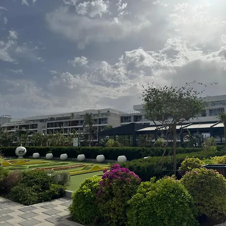 Courtyard Long Апартаменты *