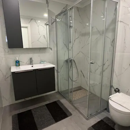 Courtyard Long Apartman