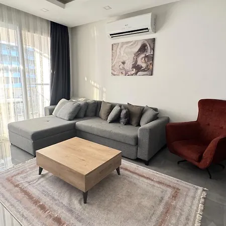 Courtyard Long Apartman *