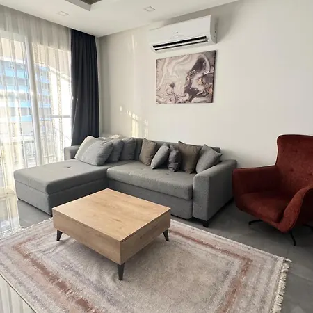 Apartman Courtyard Long *