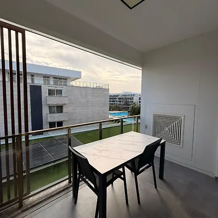 Courtyard Long