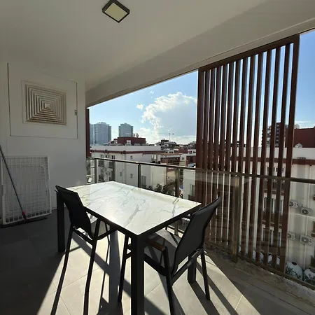 Courtyard Long Apartamento *